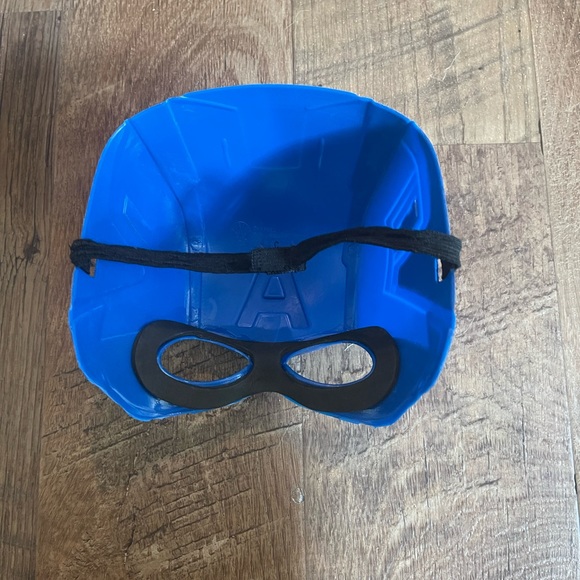 Captain America costume with a mask - Picture 4 of 4